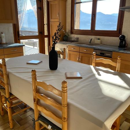 Appartement T3 Avec Vue Sur Le Lac Chorges Exterior photo